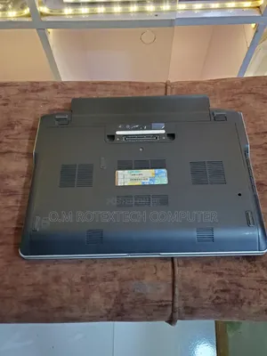 Laptop Dell Latitude E6230 4GB Intel Core I3 HDD 320GB