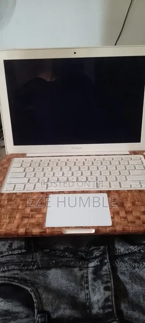 Macbook Air and Macbook Pro Laptops