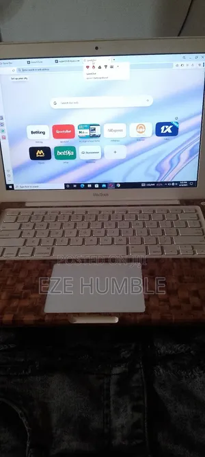 Macbook Air and Macbook Pro Laptops