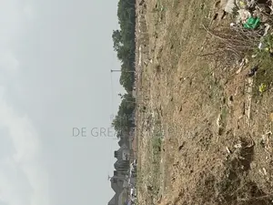 600sqm for Sale 2nd Plot on the Express