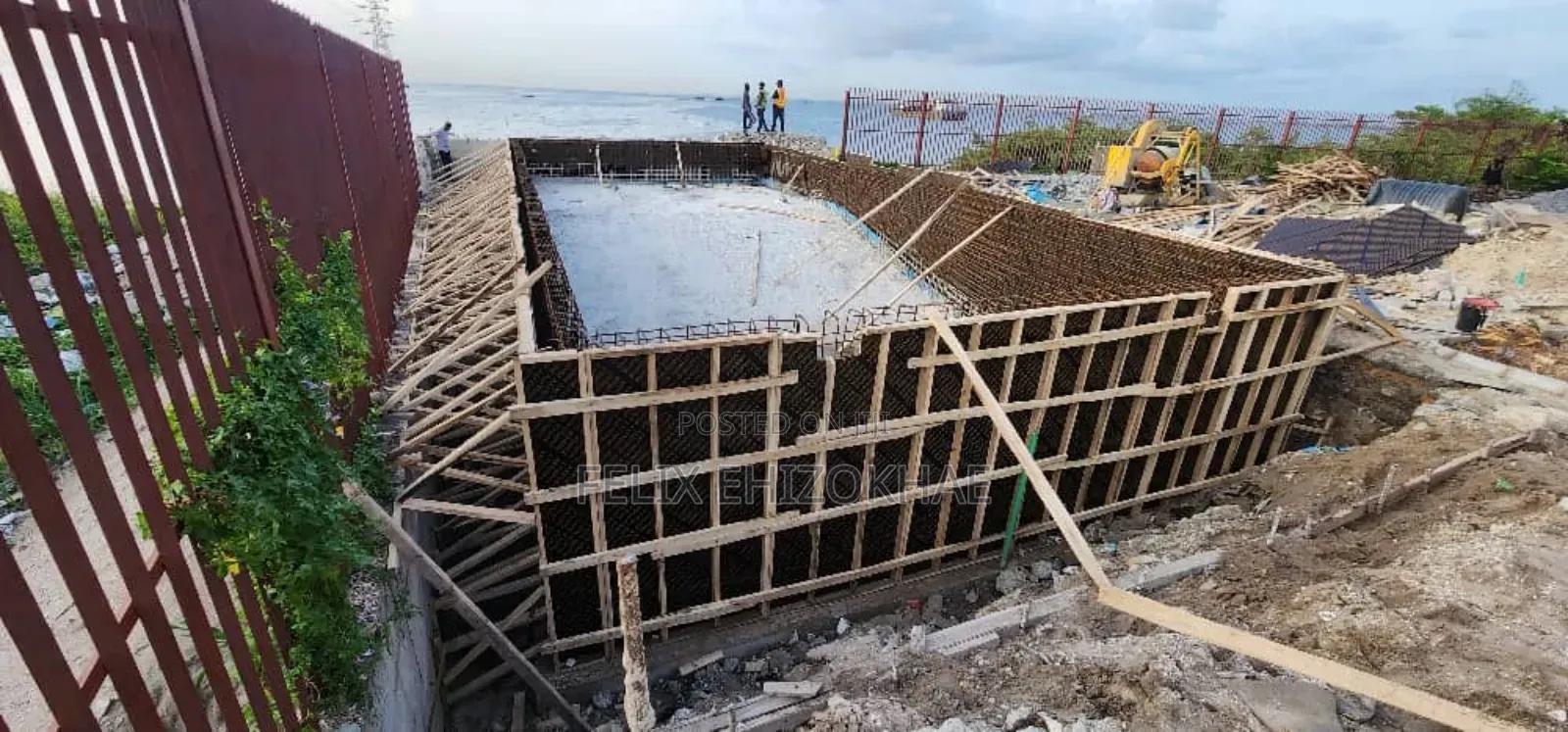 Swimming Pools Builder, Plumber and Maintenance Technician