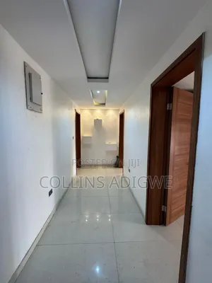 3bdrm Apartment in Lekki Phase 1 for rent