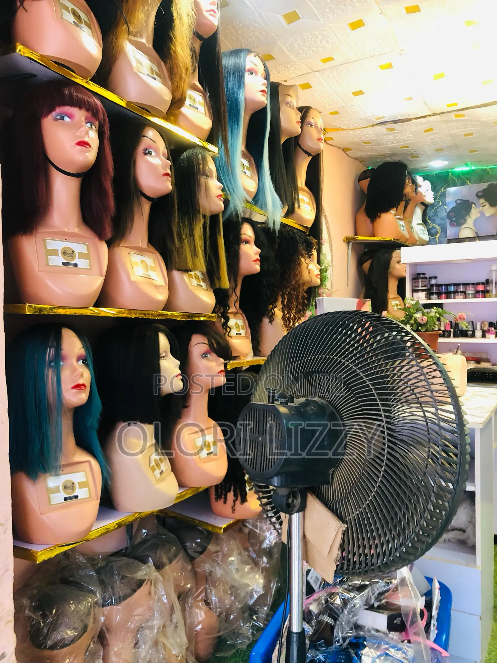 Fully Furnished Saloon Shop