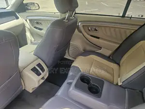 Ford Taurus Limited 4dr Sedan AWD (3.5L 6cyl 6A) 2014 Beige