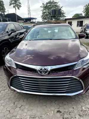 Toyota Avalon XLE FWDSedan (3.6L 6cyl 6A) 2016 Burgundy