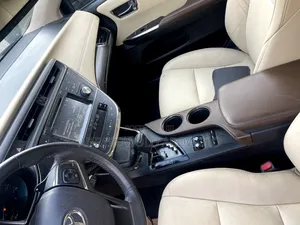 Toyota Avalon XLE FWDSedan (3.6L 6cyl 6A) 2016 Burgundy