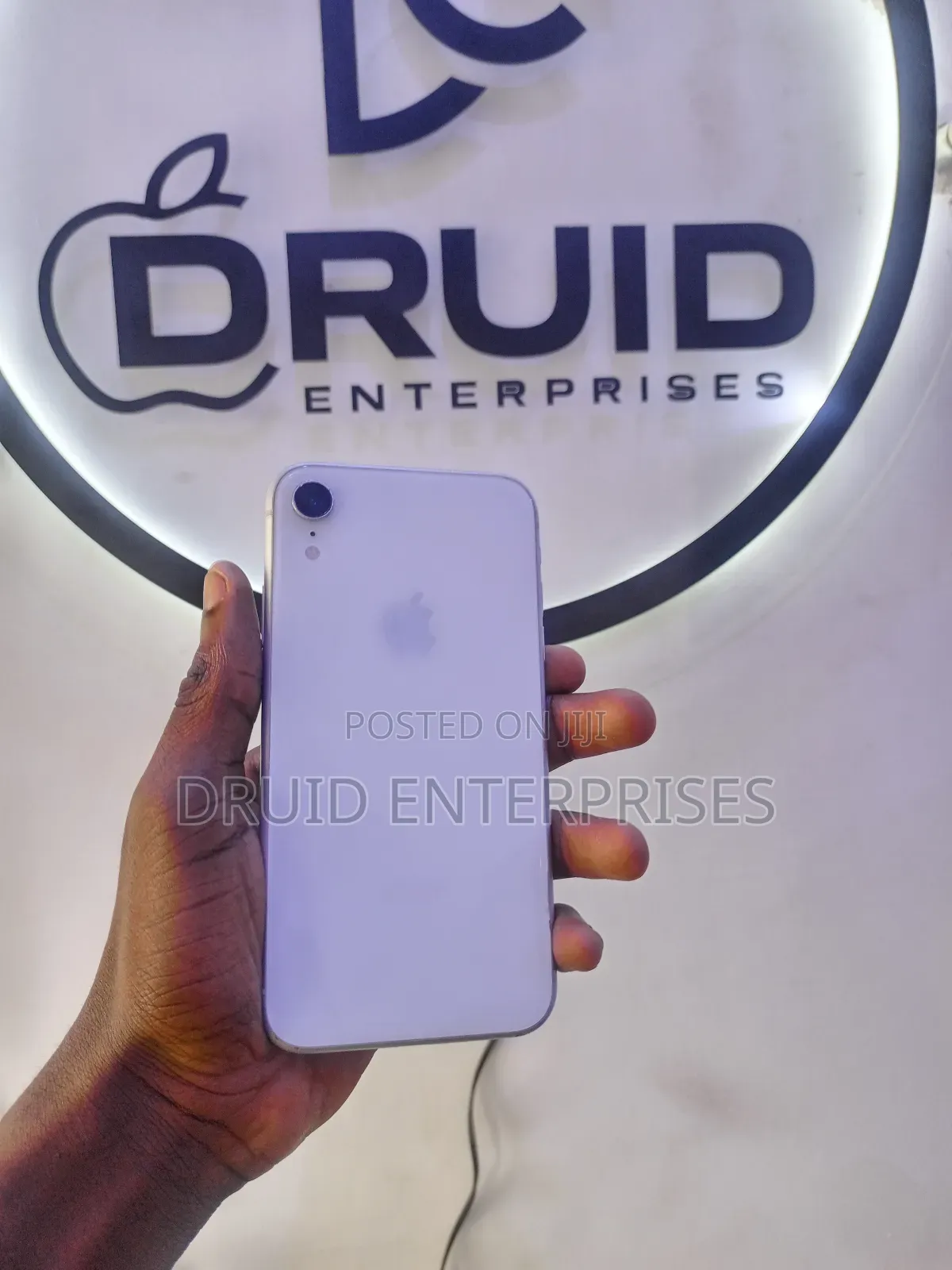 Apple iPhone XR 64 GB White