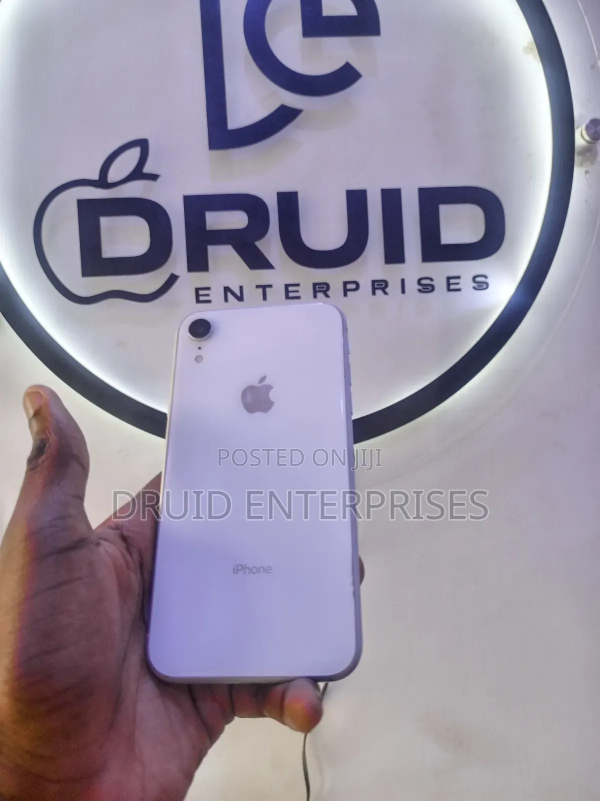 Apple iPhone XR 64 GB White