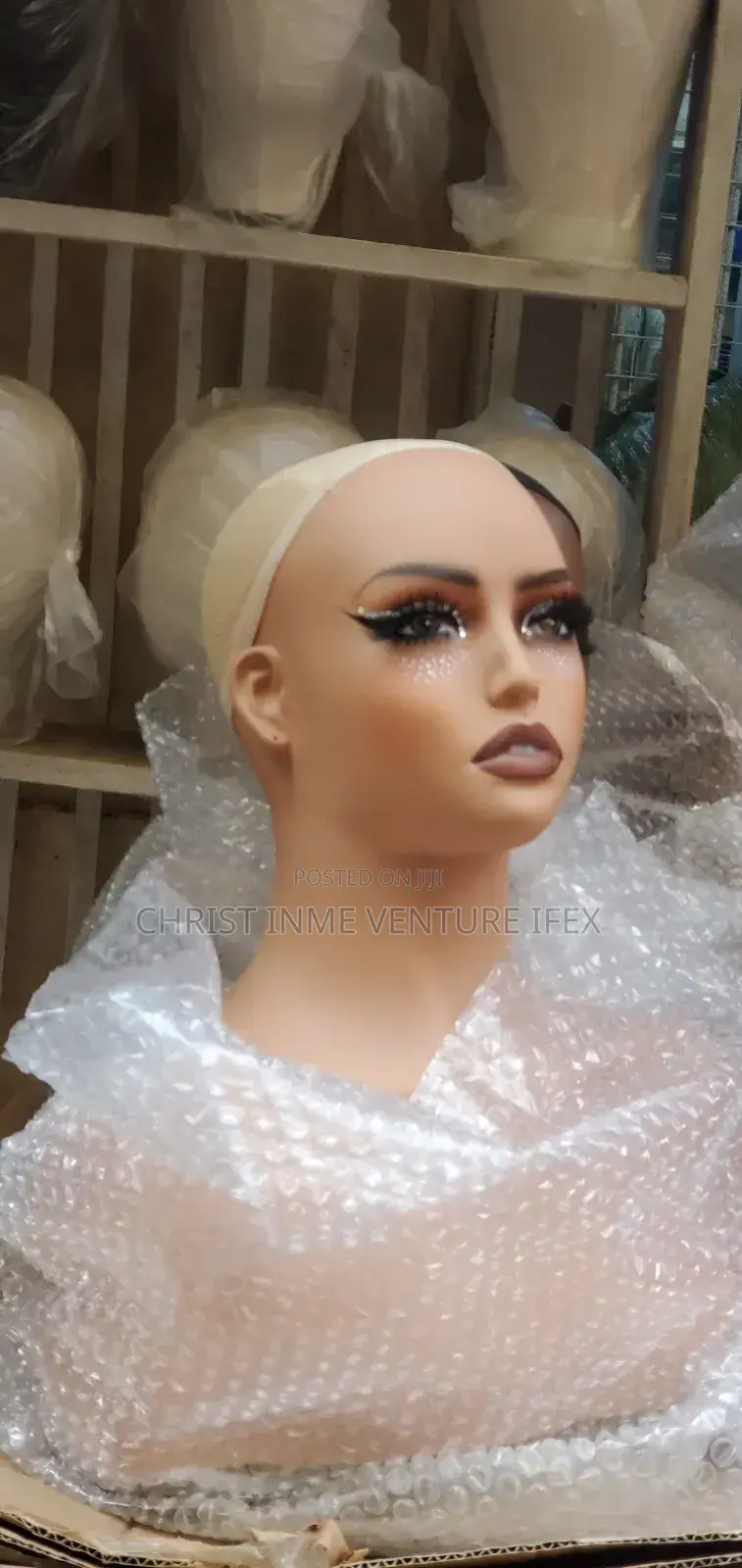 Wig Sampling Mannequins