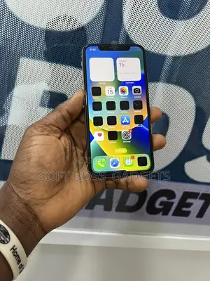 Apple iPhone X 64 GB White