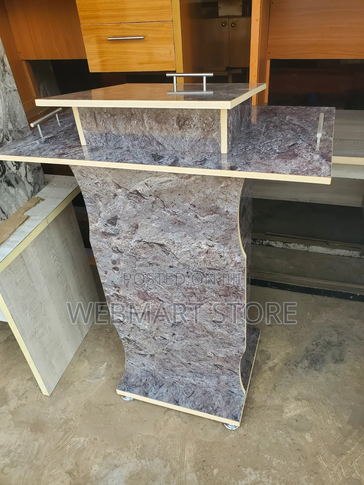 Pulpits Stand