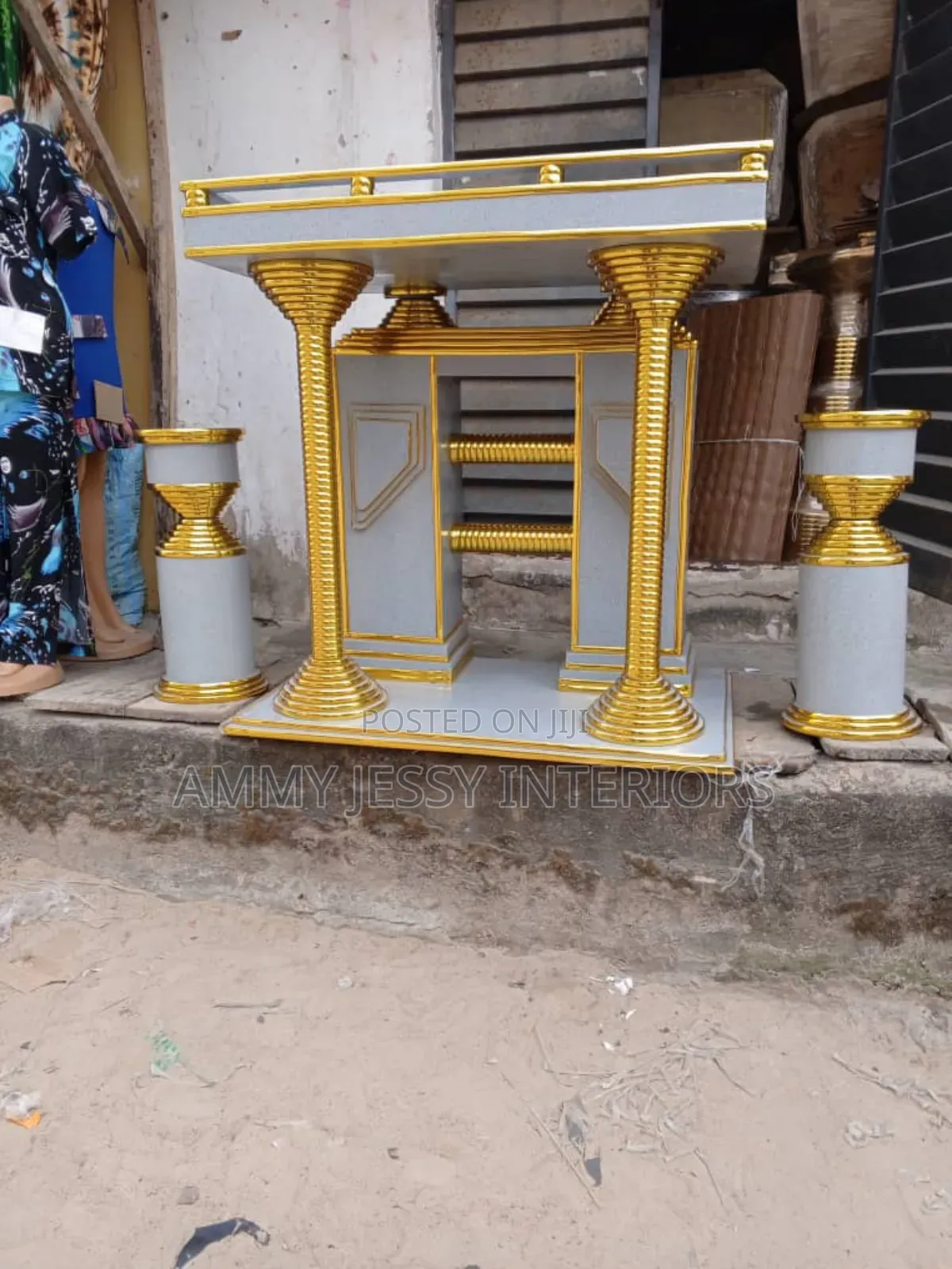 Standard Set of Original Pulpit