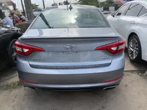 Hyundai Sonata Sport 4dr Sedan (2.4L 4cyl 6A) 2015 Gray