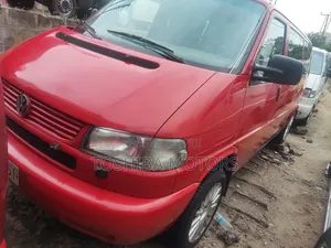 Volkswagen Transporter 2005 Red