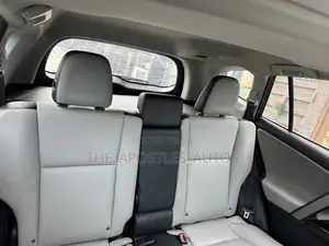 Toyota RAV4 Limited AWD (2.5L 4cyl 6A) 2016 Blue