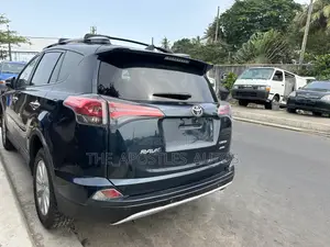 Toyota RAV4 Limited AWD (2.5L 4cyl 6A) 2016 Blue