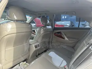 Toyota Camry 2009 Gold