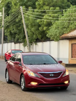 Hyundai Sonata Limited 2.0T Sedan (2.0L 4cyl 6A) 2013 Red