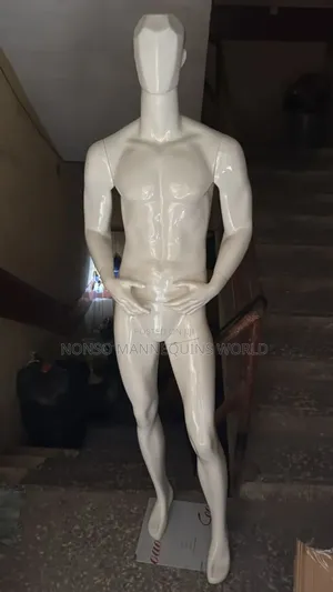 Glossy White Faceless Fibre Male Mannequin