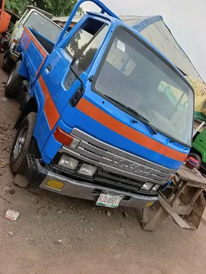 Nigeria Used Toyota Dyna 200 Six Tyres 3y Petrol Engine