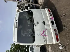 Nissan Clipper 2012 White
