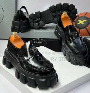 Prada Quality Luxury Men Loafers