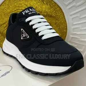 Original Luxury Designer Sneakers Prada Well Branded Package