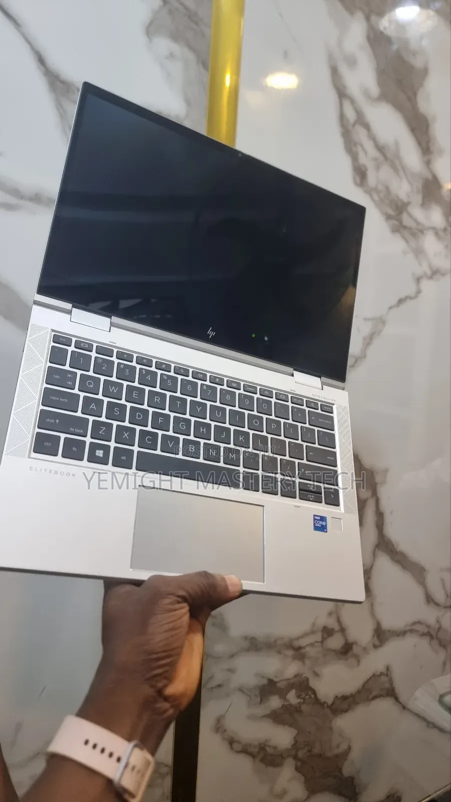 Laptop HP EliteBook 830 G8 1GB Intel Core i7 SSD 512GB