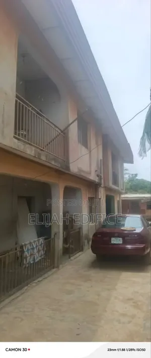 13bdrm Block of Flats in Toll Gate, Ifako-Ijaiye for sale