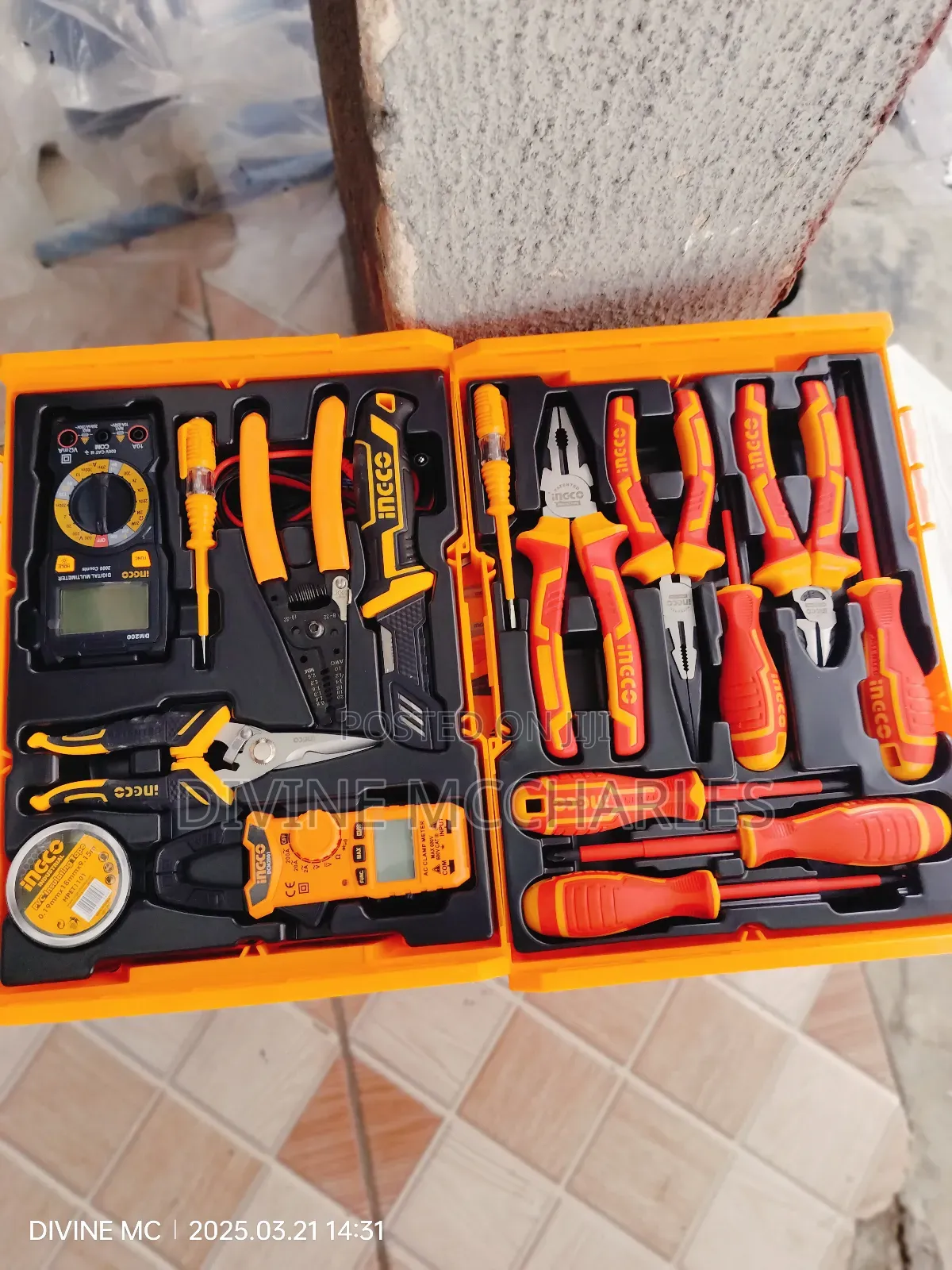 Ingco Cos23025 – Electrician’S Tools Set