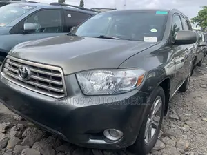Toyota Highlander Sport 2010 Green