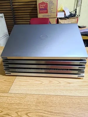 Laptop Dell Precision 5550 16GB Intel Core I5 SSD 256GB