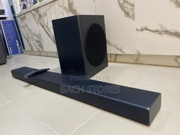 Samsung Q60t Cinematic Soundbar With Dolby Atmos in Ojo