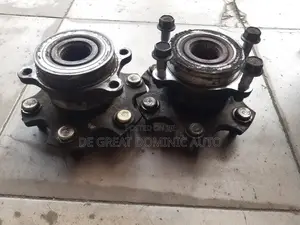 Back Hub Mitsubishi Pajero