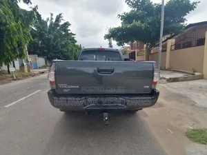 Toyota Tacoma Double Cab V6 Automatic 2012 Gray