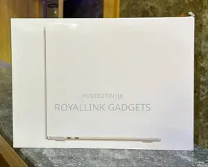 New Laptop Apple MacBook Pro 2022 M2 16GB Intel Core i9 SSD 256GB
