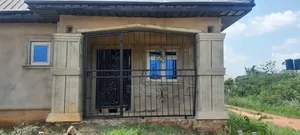 3bdrm Bungalow in Benin City for sale