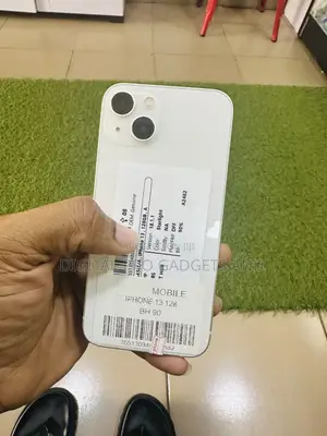 Apple iPhone 13 128 GB White