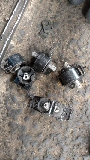 Engine and Gear Mounting Vw Routan