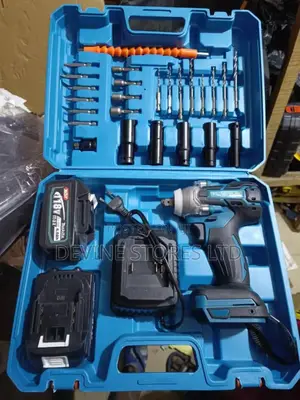 Makita Impact Wrench Machine