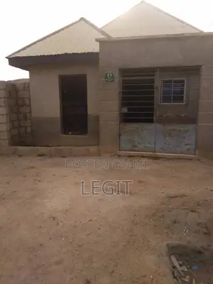 Photo - 3bdrm Bungalow in Lugbe District for sale