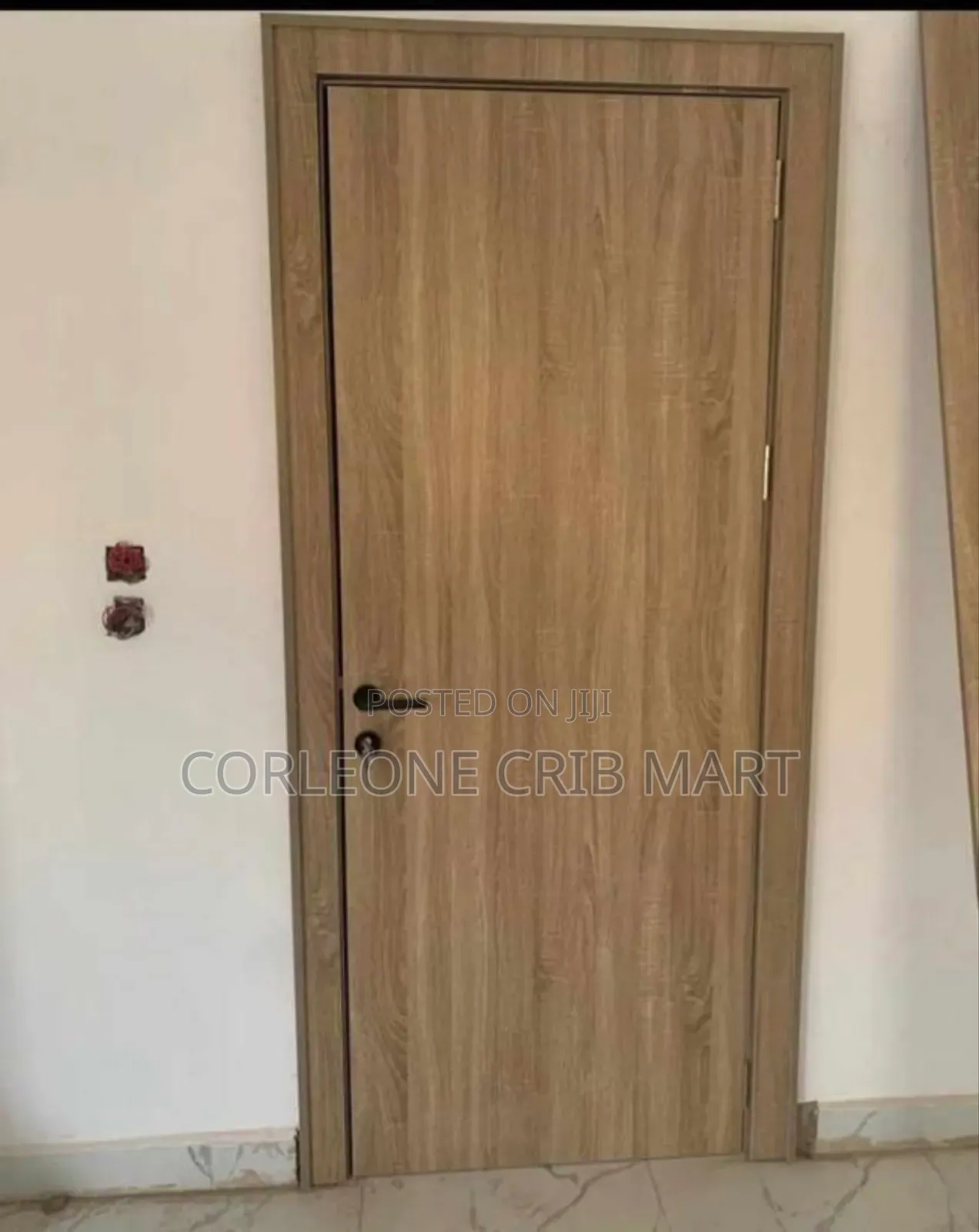 Switch HDF Door