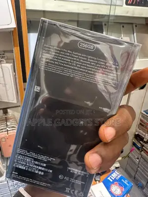 New Apple iPhone 11 Pro Max 256 GB