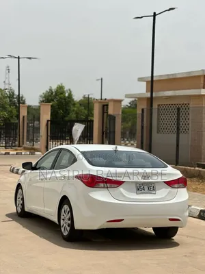 Hyundai Elantra GLS Sedan FWD (1.8L 4cyl 6A) 2013 White