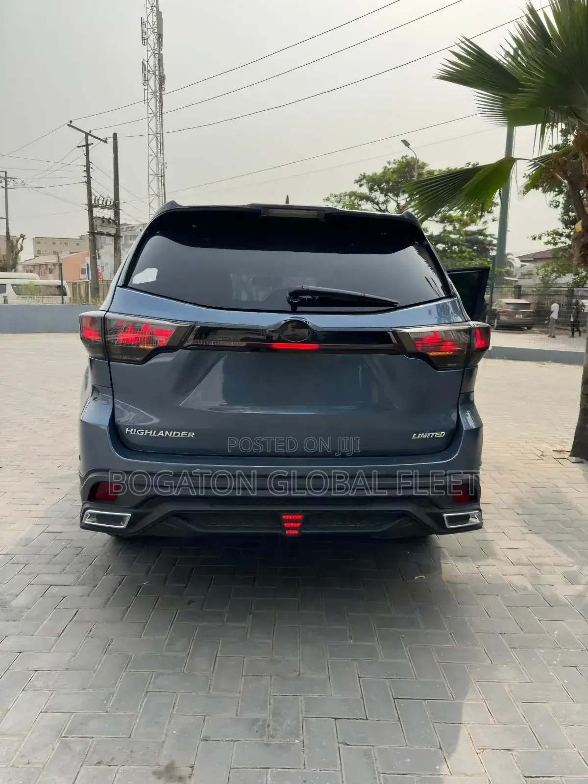 2017 Highlander for Rent (Self-Drive)