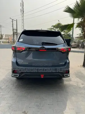 2017 Highlander for Rent (Self-Drive)