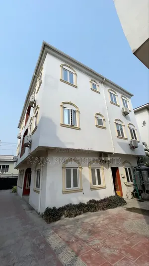 6bdrm Duplex in Ikate, Lekki for sale