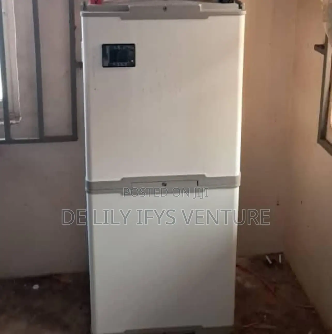 Blue Carbon Lithium Battery 12.5kwh Stackable