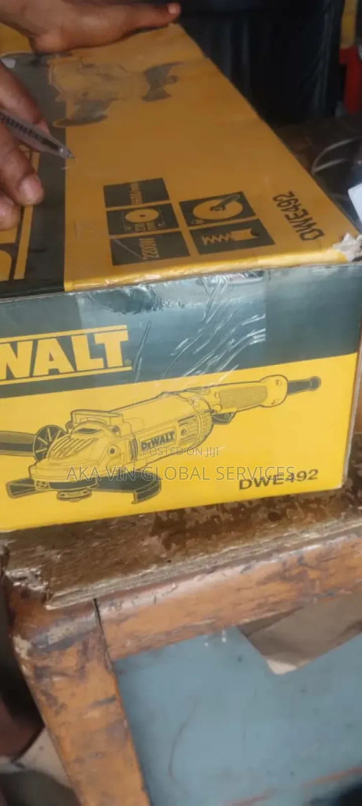 Angle Grinder Dwe492/230mm