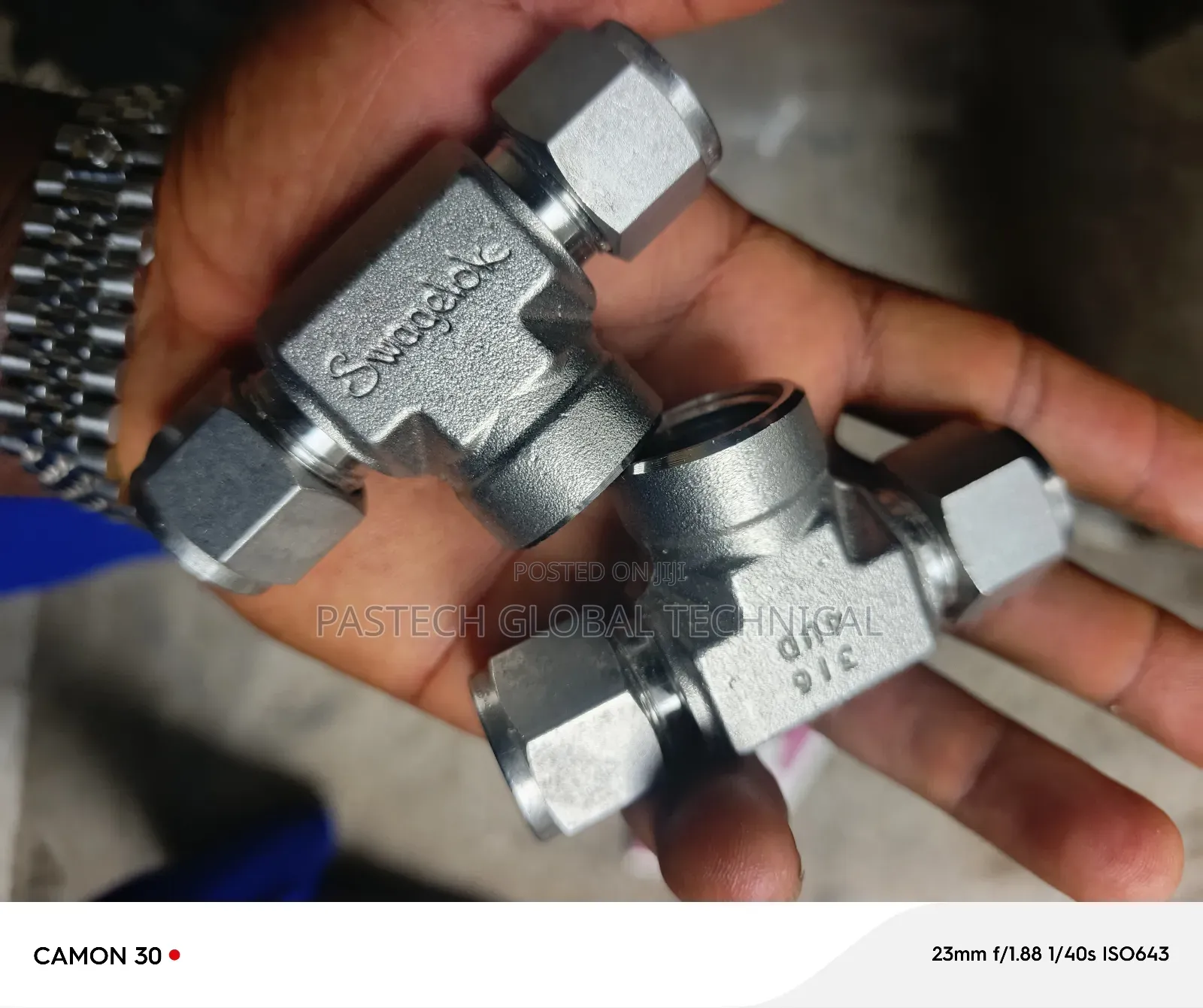 1⁄2" Od X 1⁄2" FNPT X1⁄2" Od Tee Connector